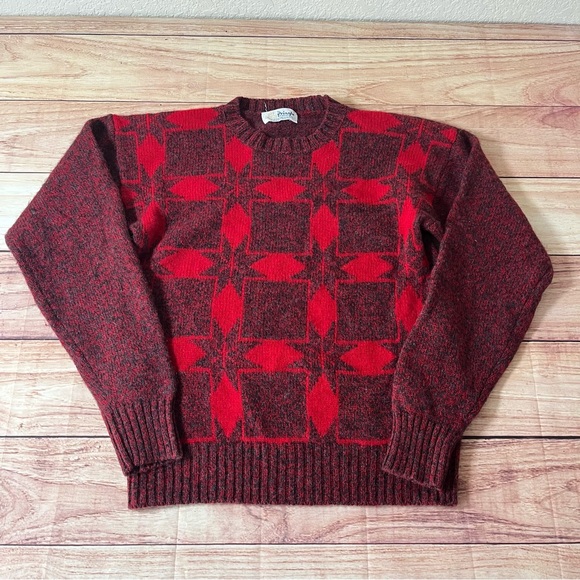 VTG PRINGLE Of Scotland Red Geometric Design Crew Neck Wool Knit Sweater Size M - Picture 2 of 7